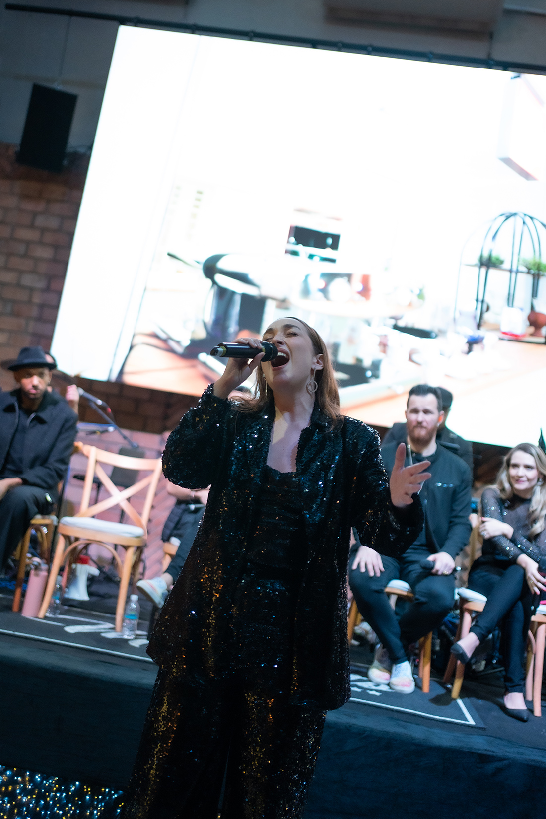 N.A Música - Experiência Menegato no Espaço Zabeu