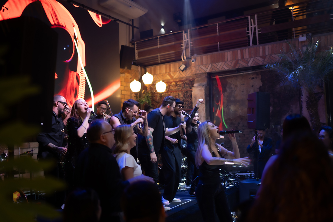 N.A Música - Experiência Menegato no Espaço Zabeu