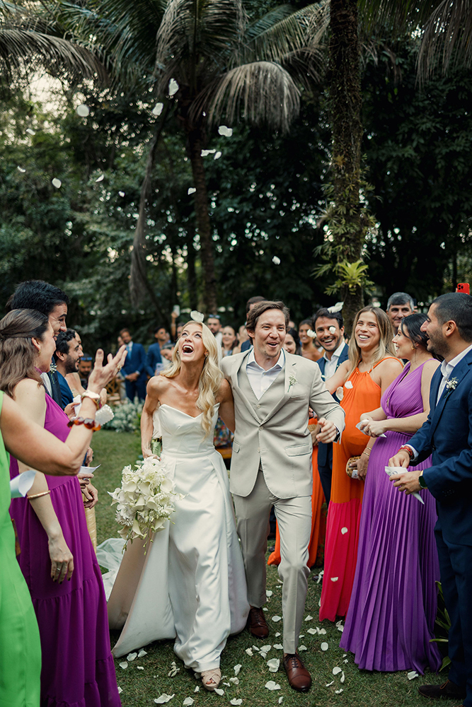 Débora e Johnny | Destination wedding no Club Med Rio das Pedras por Múltipla Eventos
